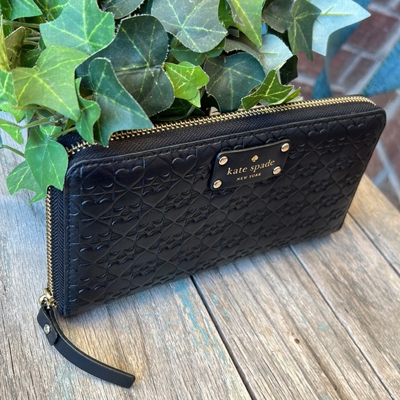 KATE SPADE ♠️ Penn Place Embossed Black Leather Zip Around Wallet - Picture 5 of 12